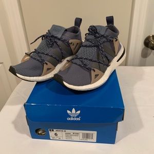 Adidas arkyn sneakers